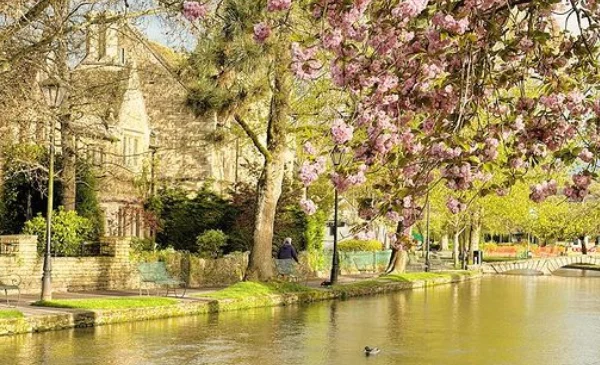 Bourton-on-the-Water – Top Things to See and Do