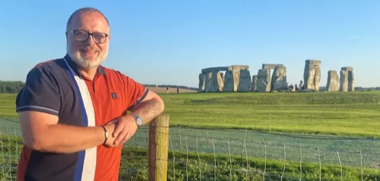 Visit Stonehenge from the Cotswolds
