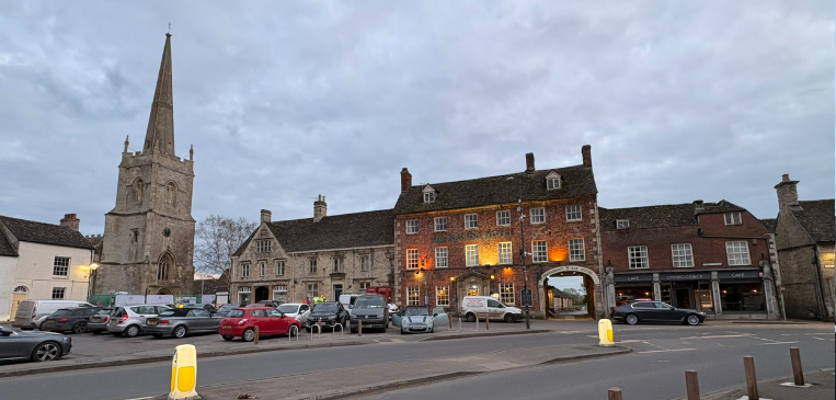 Lechlade Town Centre